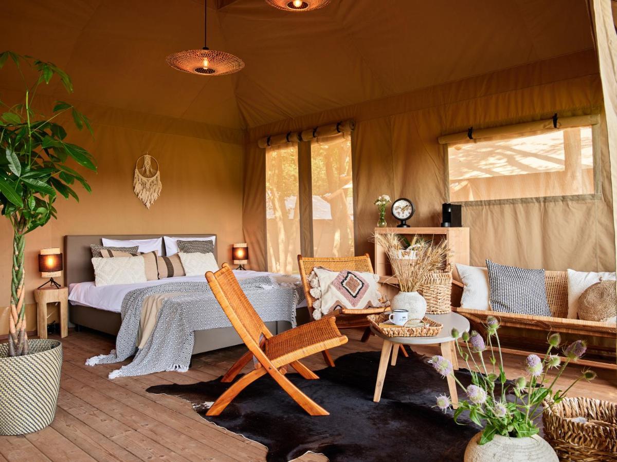 Zatoria Luxury Glamping Zator Hotel Ngoại thất bức ảnh