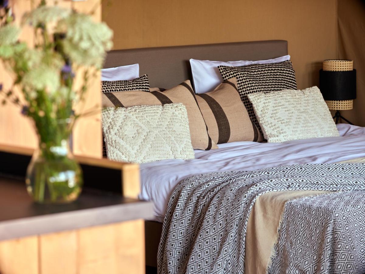 Zatoria Luxury Glamping Zator Hotel Ngoại thất bức ảnh